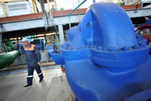 Работники великолукских теплосетей обратились к мэру города