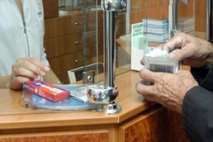 Лекарствам предложено равняться на сигареты