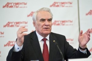 Эксперт: за 2016 год нефть подорожает на треть