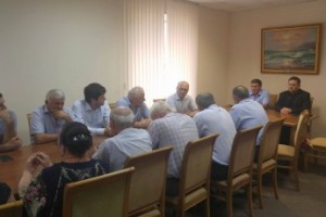 Лидер профсоюзной партии проводит серию предвыборных встреч