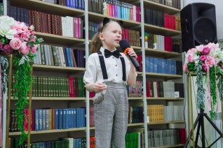 Работники «Татнефти» отметили Всемирный день поэзии