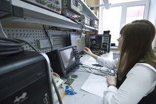 Молодёжь выбирает профессию по призванию, но ждёт зарплату от 100 тысяч рублей