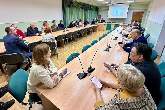 Профком СЛПК обсудил с проблемы ЖКХ с управляющими компаниями Эжвинского района