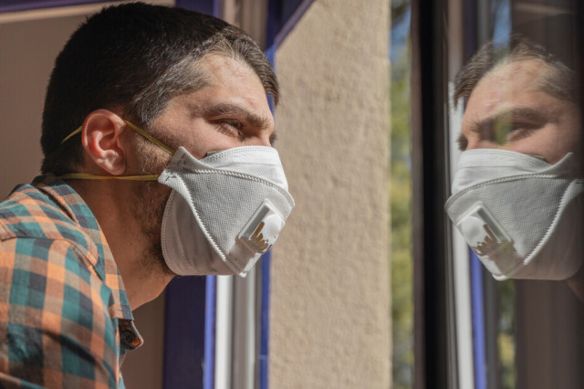 10 историй о людях, потерявших работу из-за коронавируса