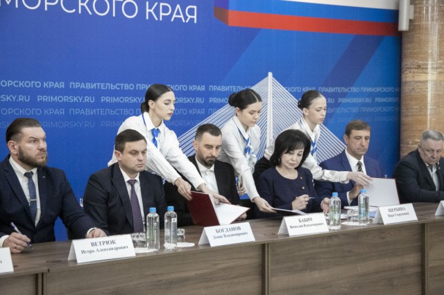Профсоюзы Приморья закрепили в новом соглашении курс на поддержку работников