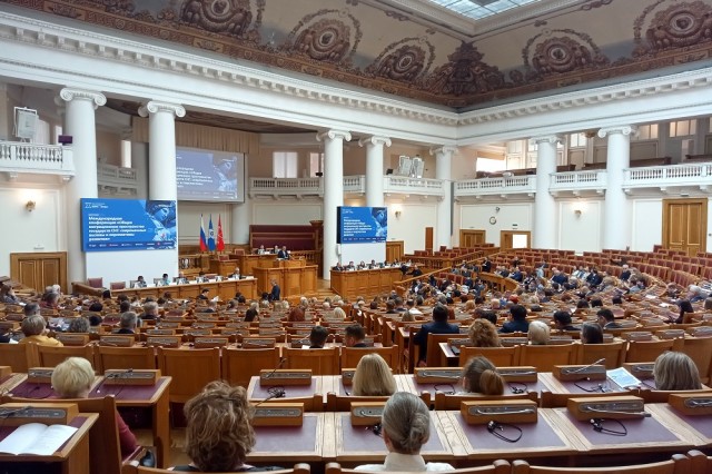 В Санкт-Петербурге стартовал Международный форум труда