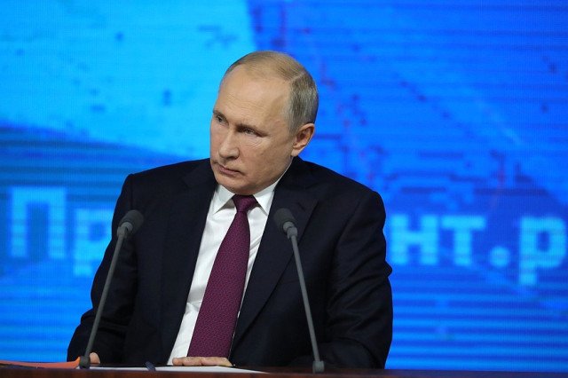 Путин заявил о росте зарплат Путин заявил о росте зарплат