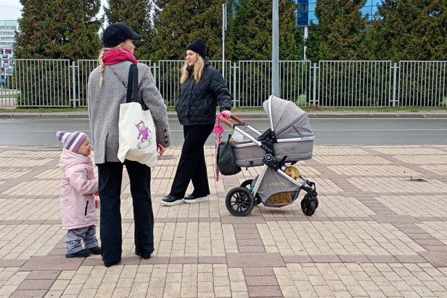 Правительство хочет ограничить пособие по уходу за ребенком при выходе на работу Правительство хочет ограничить пособие по уходу за ребенком при выходе на работу