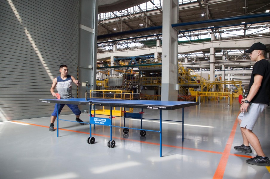 Иркутский авиазавод: настольный теннис без отрыва от производства