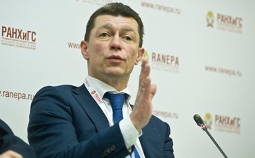 Топилин встал на защиту рабочего графика курящих