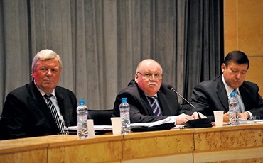 В Год культуры - с достойными зарплатами