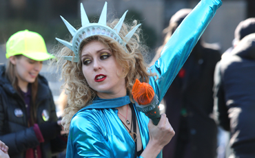 Против Трампа и запретов