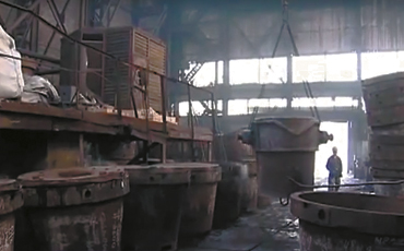 Светлинским металлургам сократили зарплату “по-тихому”