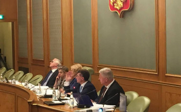 Адвокаты пожаловались вице-премьеру на невыплату зарплат