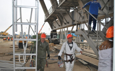 Долг по зарплате перед строителями «Восточного» сократился на 13 млн рублей