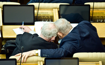 Между “почти за” и “немножко против”