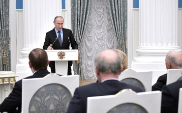 Путин: зарплаты и доходы россиян должны расти