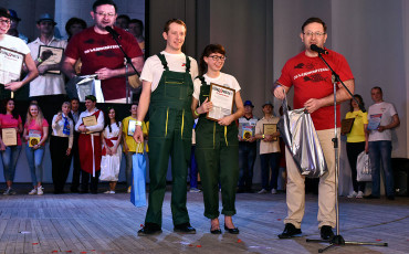 За юмор и конкретику