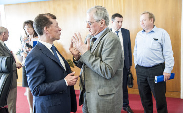 Минтруд пообещал не повышать пенсионный возраст льготникам