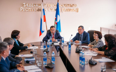 Глава Якутии провел рабочую встречу с профлидерами региона
