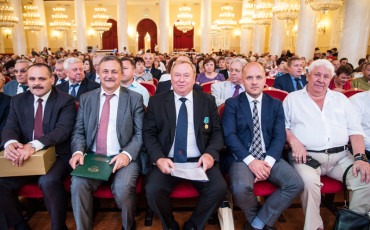 Профсоюз отметил сотню