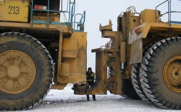 Гендиректор «Алданзолото» обещал вернуть профкому средства связи