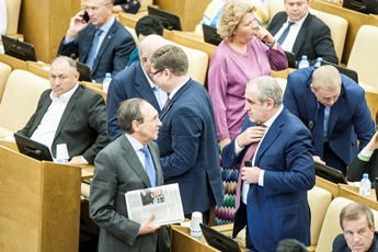 Спикер Госдумы: «Зарплаты депутата хватает на пиджак»