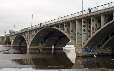 Сжигая мостоотряды