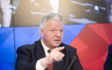 Шмаков: работающий человек не должен быть бедным