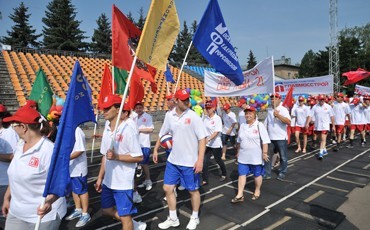 Около 3 тысяч человек приняли участие в Дне физкультурника