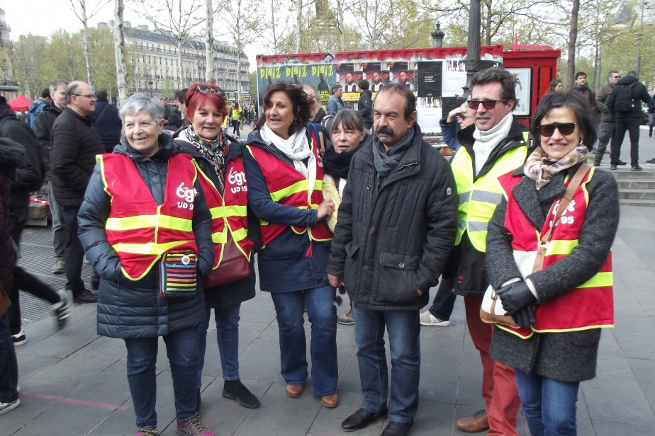 Профсоюзы Франции на съезде подняли вопрос о сближении с «желтыми жилетами»