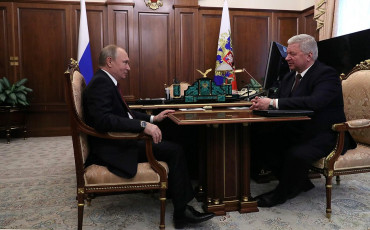 Президент России поздравил главу ФНПР с юбилеем