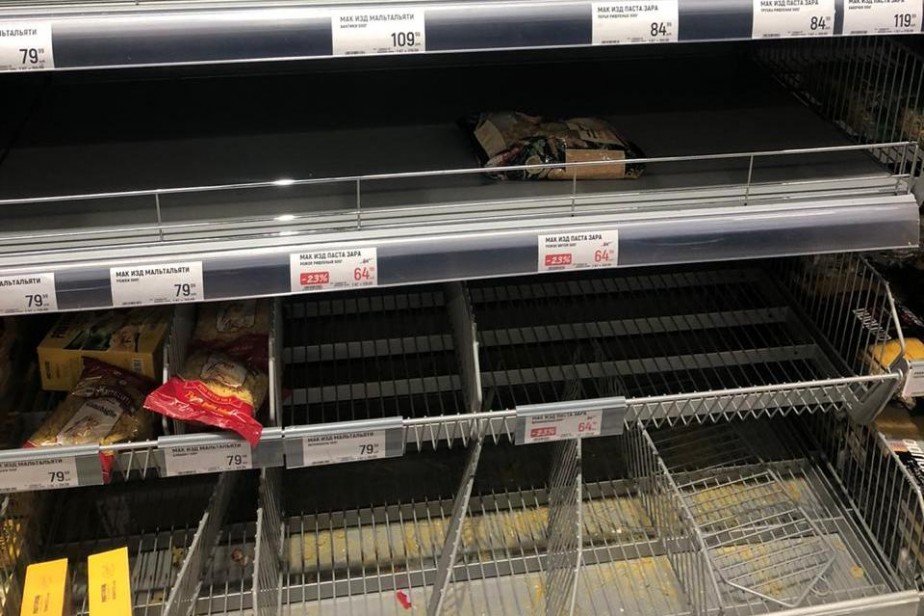 Путин призвал россиян прекратить оптовые закупки продуктов