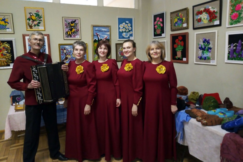 Такую личную неприязнь испытываю - концерт слушать не могу!