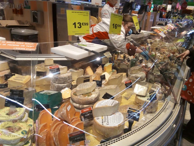 Торговая сеть Auchan объявила о сокращении рабочих мест во Франции