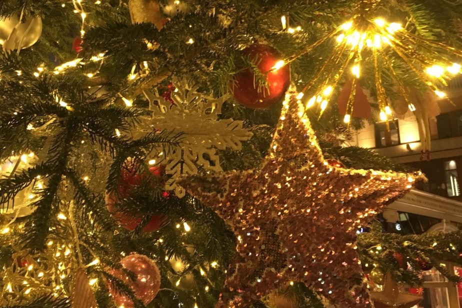 Закрепить  в законодательстве 31 декабря как праздничный день предложили в ФНПР