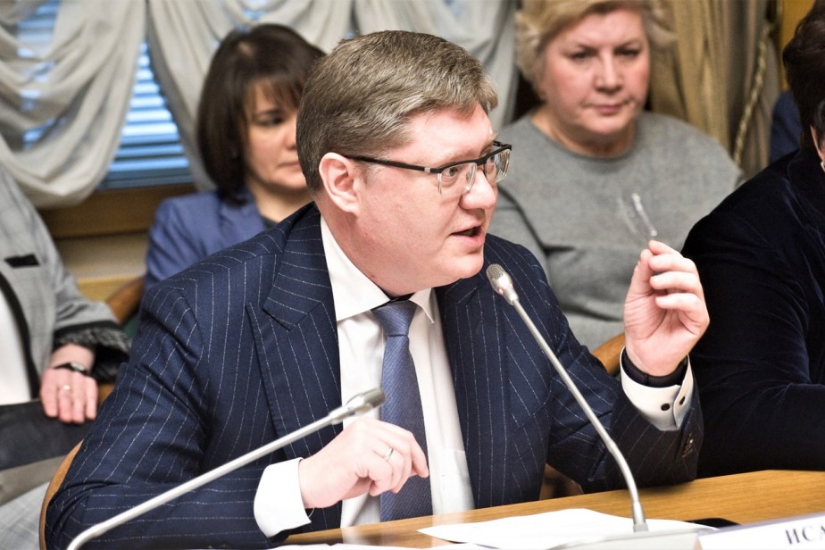 Закон о зарплатах бюджетников ждет профсоюзных поправок