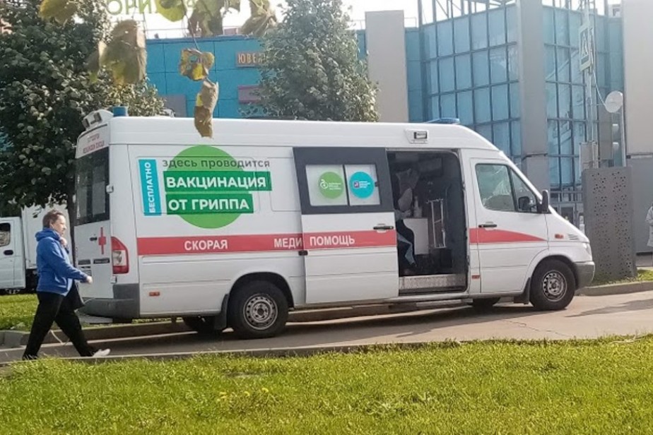 Не привитых от гриппа и кори врачей и учителей предлагают отстранять от работы