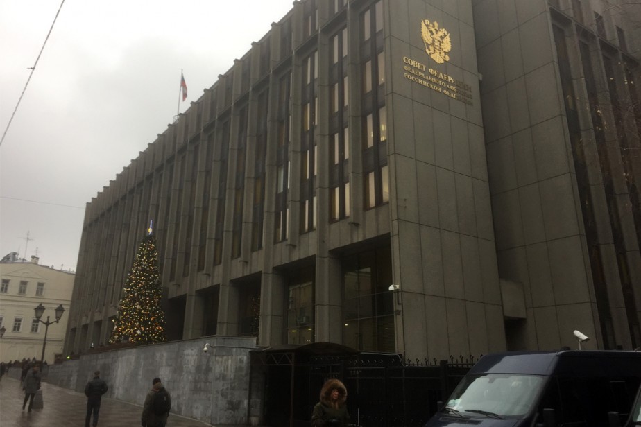 Сенатор хвоста не подточит