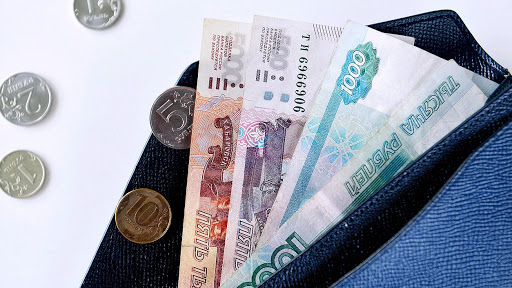 Невозможность снижения МРОТ закрепят в законе