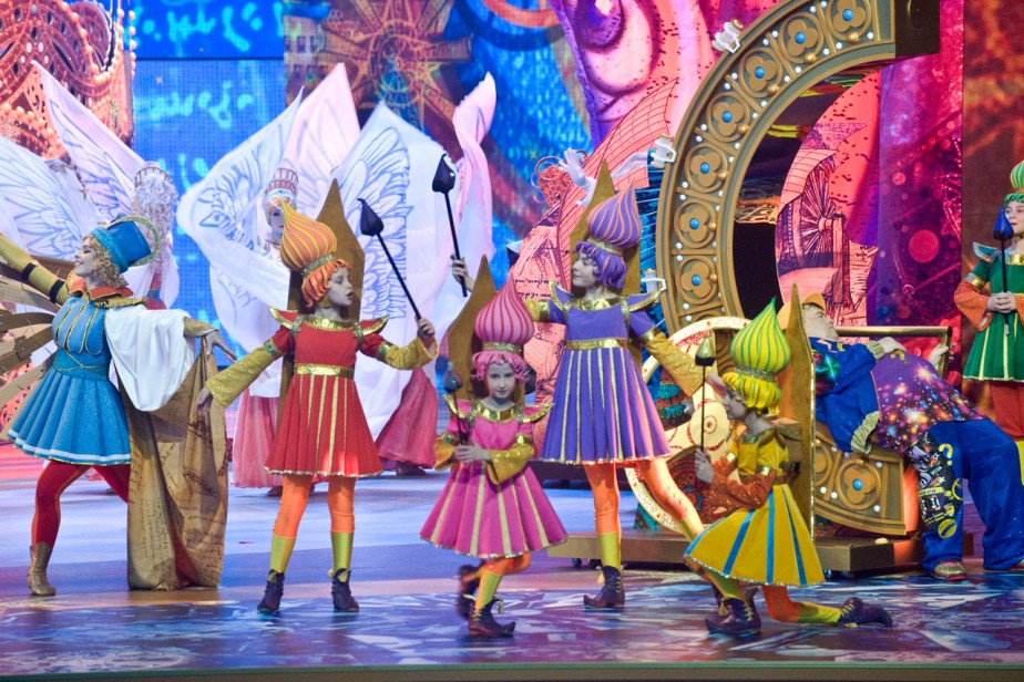 Кремлевская елка “на удаленке”