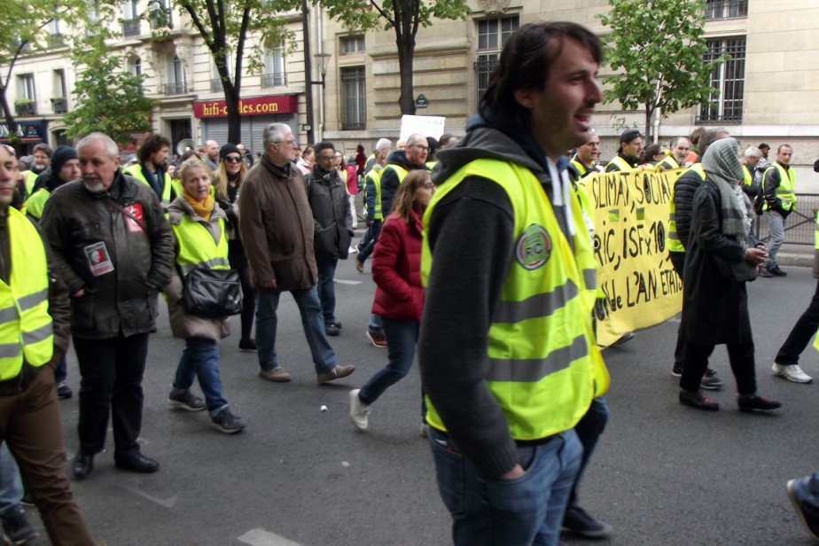 Попытка оскотинить человека выдается за прогресс