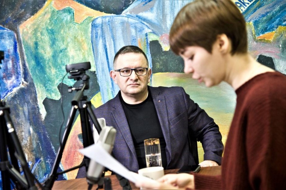 Протесты в России обсудят во время прямого эфира