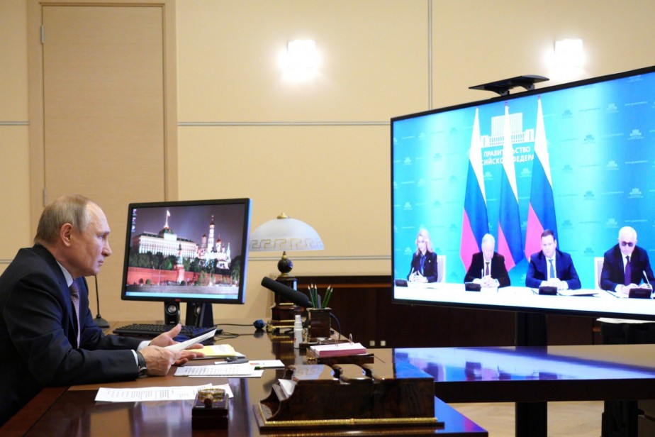 Президент напомнил о необходимости восстановить рынок труда к концу года