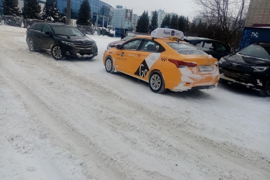 Депутат Госдумы призвал ужесточить допуск к работе в такси