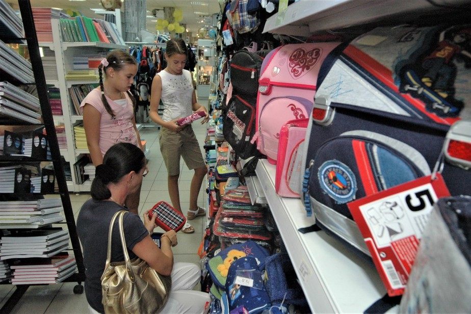 В Госдуму внесен законопроект о ежегодных выплатах школьникам