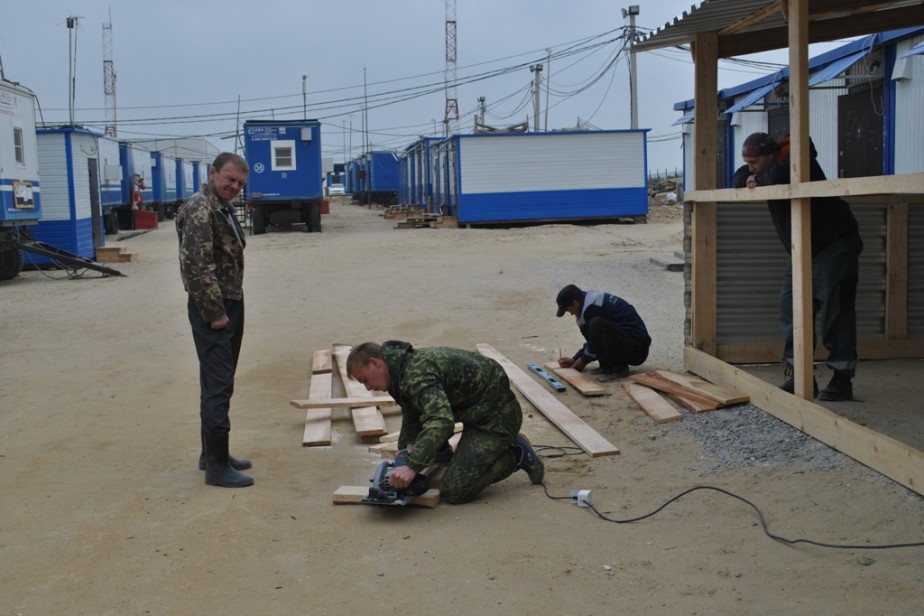 Более половины работодателей недовольны решением о длинных майских выходных