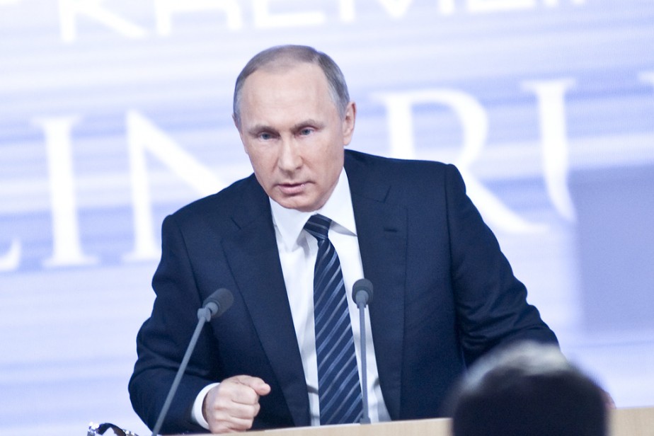 Путин: поддержка населения в пандемию стоила порядка 3 трлн рублей