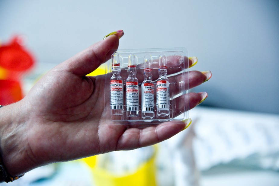 За каждого вакцинированного подмосковным медикам будут доплачивать