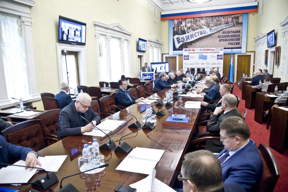 ВКП выступила с первомайским обращением к трудящимся и профсоюзам